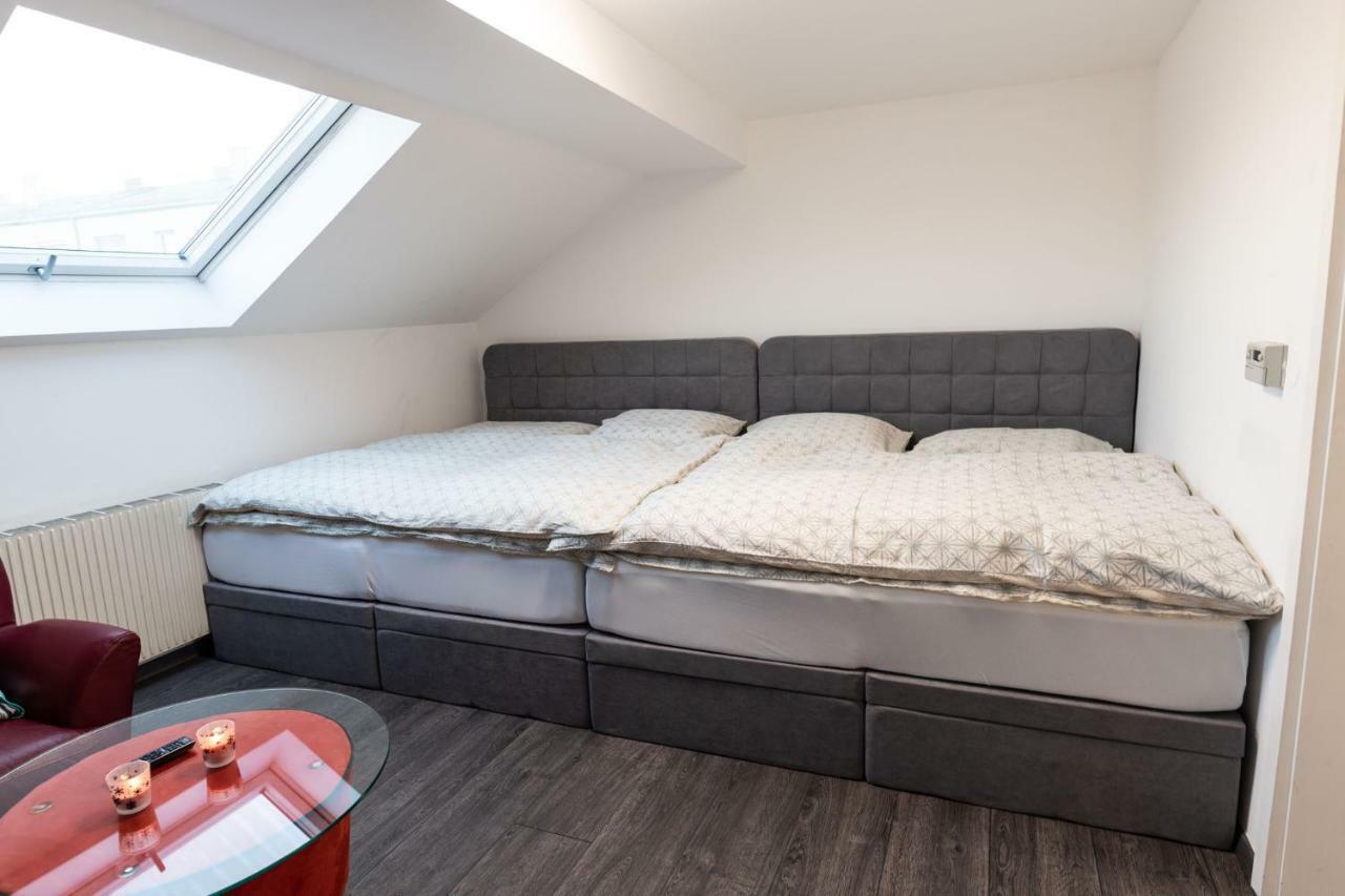 Skyview Studio Stp Apartment ซังคท์เพิลเทน ภายนอก รูปภาพ